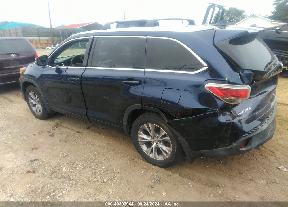 2015 TOYOTA HIGHLANDER XLE V6 VIN: 5TDJKRFH1FS210905
