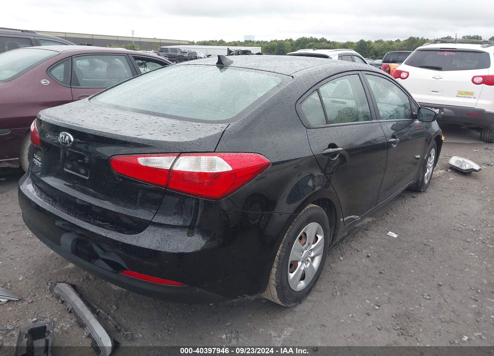 2016 KIA FORTE VIN: KNAFK4A61G5609381