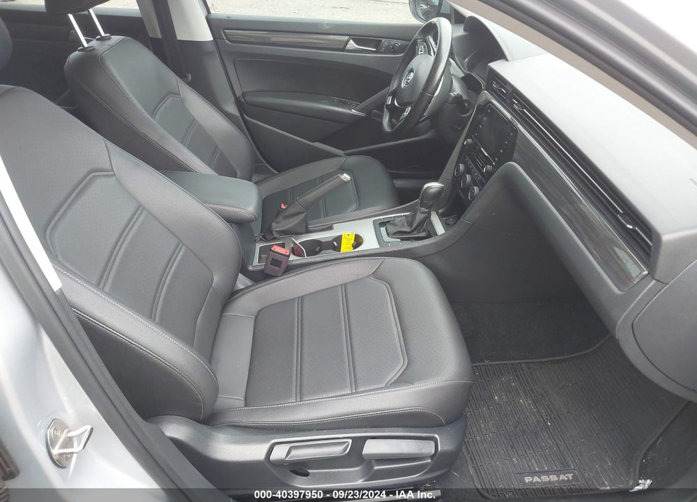 2020 VOLKSWAGEN PASSAT 2.0T R-LINE VIN: 1VWMA7A31LC023187