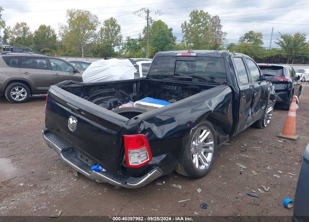 2022 RAM 1500 BIG HORN QUAD CAB 4X2 6'4 BOX VIN: 1C6RREBTXNN201519