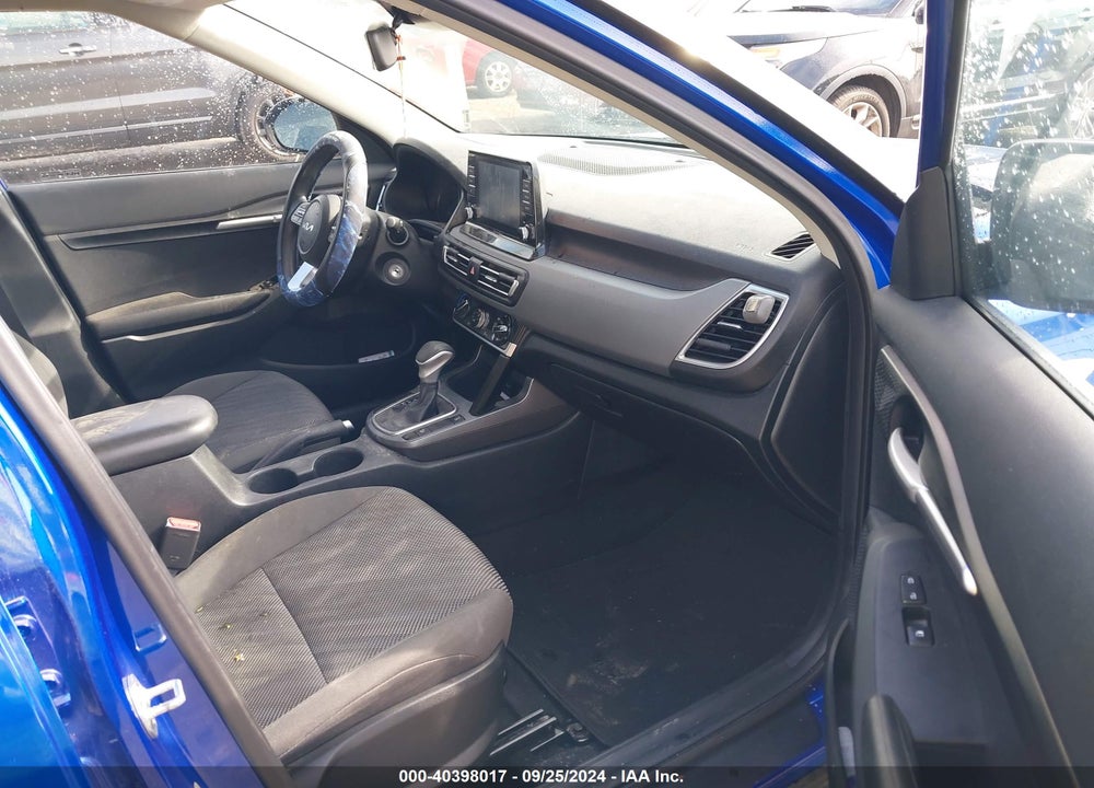 2023 KIA SELTOS LX VIN: KNDEPCAA7P7428644