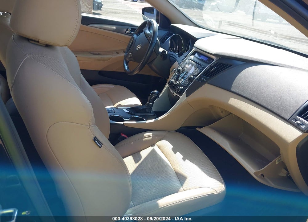 2012 HYUNDAI SONATA HYBRID VIN: KMHEC4A41CA041852
