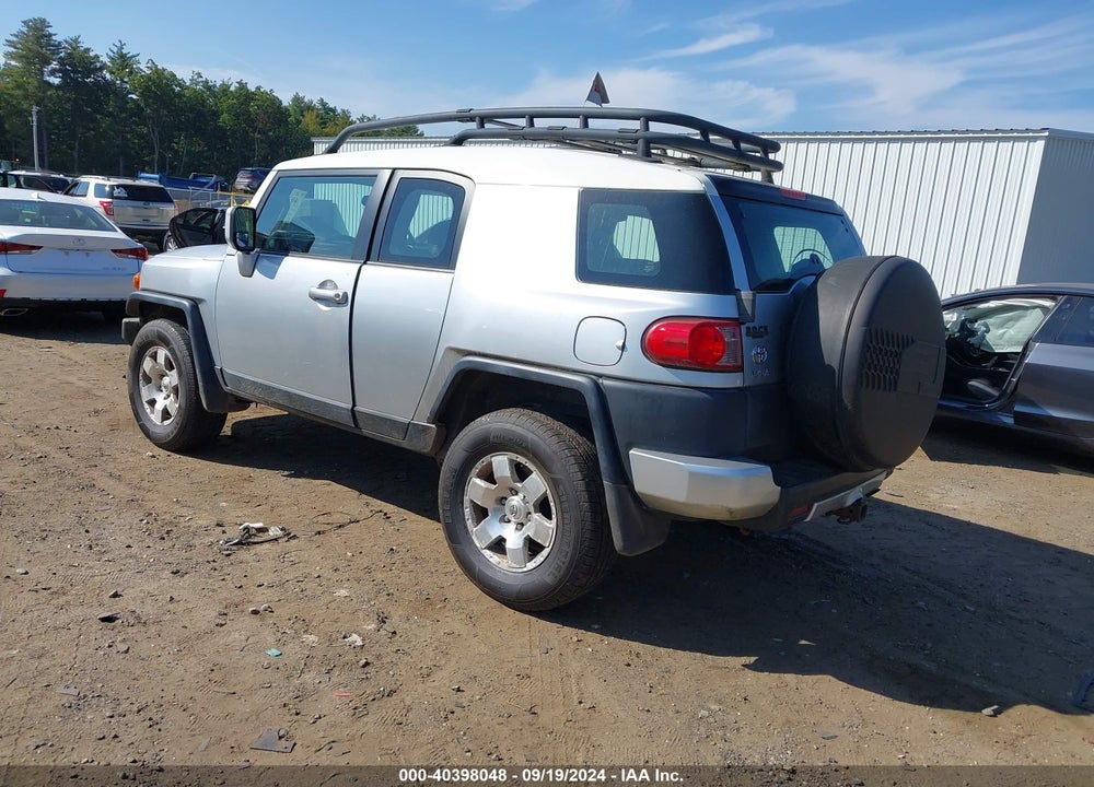 2008 TOYOTA FJ CRUISER VIN: JTEBU11F88K023902
