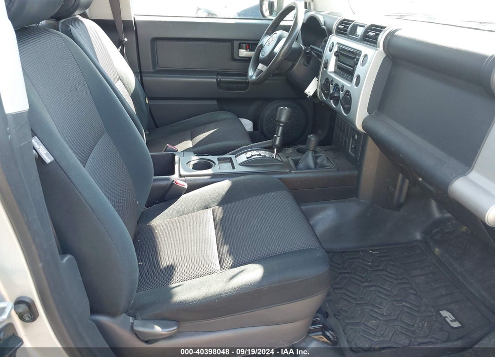 2008 TOYOTA FJ CRUISER VIN: JTEBU11F88K023902