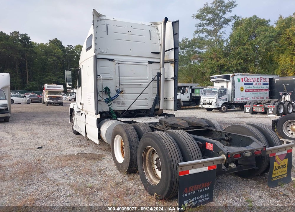 2015 VOLVO VN VNL VIN: 4V4NC9EH8FN931507
