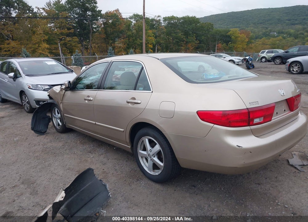 2005 HONDA ACCORD 2.4 EX VIN: 1HGCM56755A031752