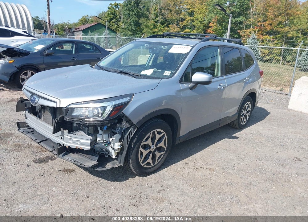 2019 SUBARU FORESTER PREMIUM VIN: JF2SKAGC5KH590582
