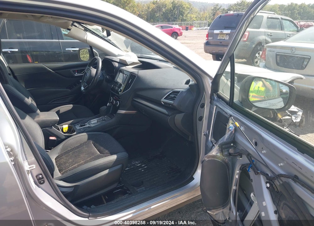 2019 SUBARU FORESTER PREMIUM VIN: JF2SKAGC5KH590582