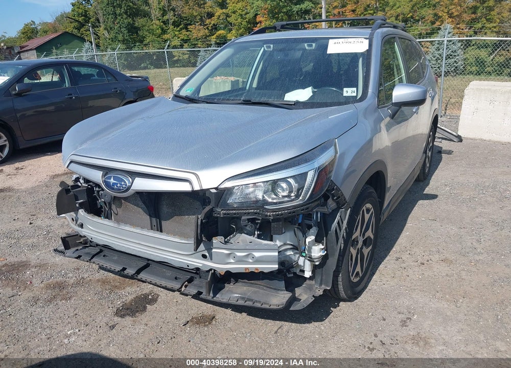 2019 SUBARU FORESTER PREMIUM VIN: JF2SKAGC5KH590582