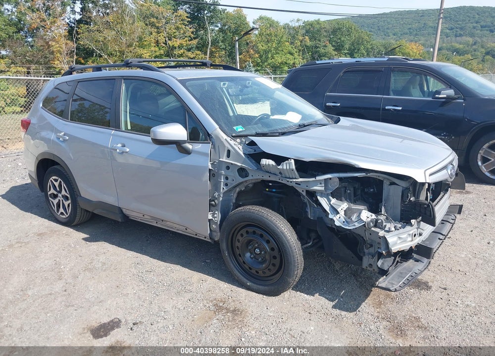 2019 SUBARU FORESTER PREMIUM VIN: JF2SKAGC5KH590582