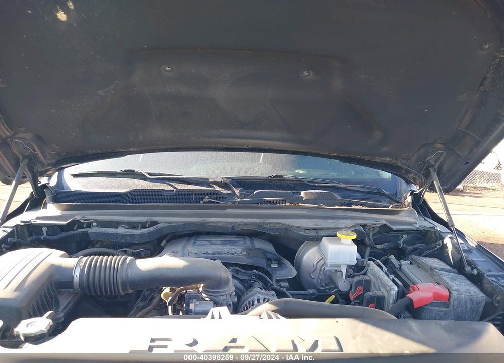 2020 RAM 1500 LAIE  4X4 5'7 BOX VIN: 1C6SRFJT4LN181449