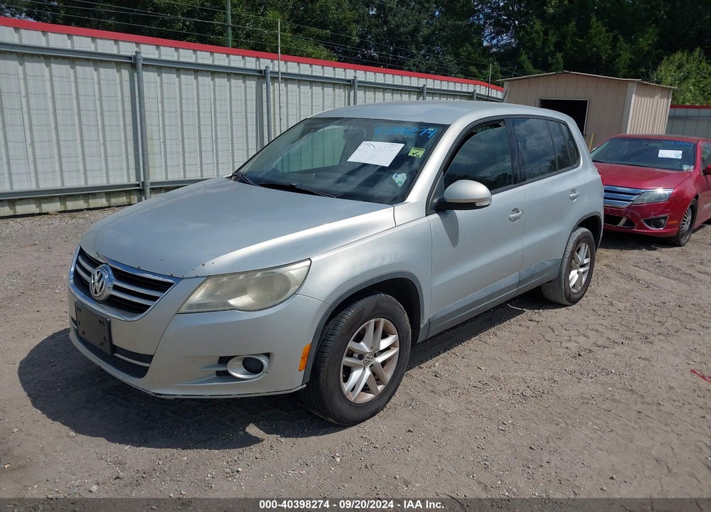 2011 VOLKSWAGEN TIGUAN S VIN: WVGAV7AX3BW530811