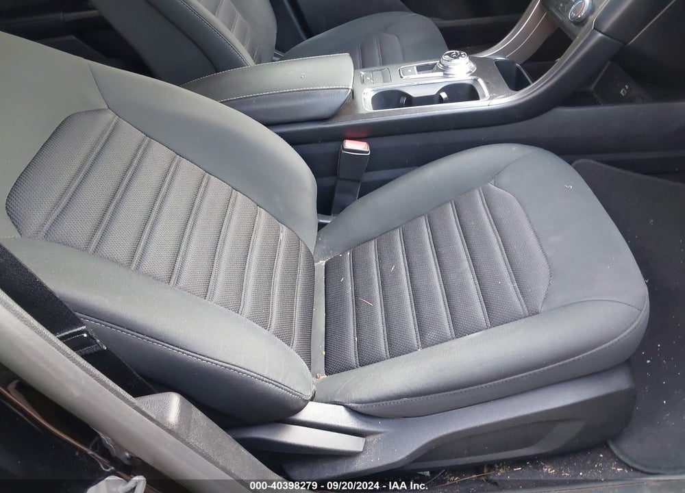 2017 FORD FUSION S VIN: 3FA6P0G77HR369058
