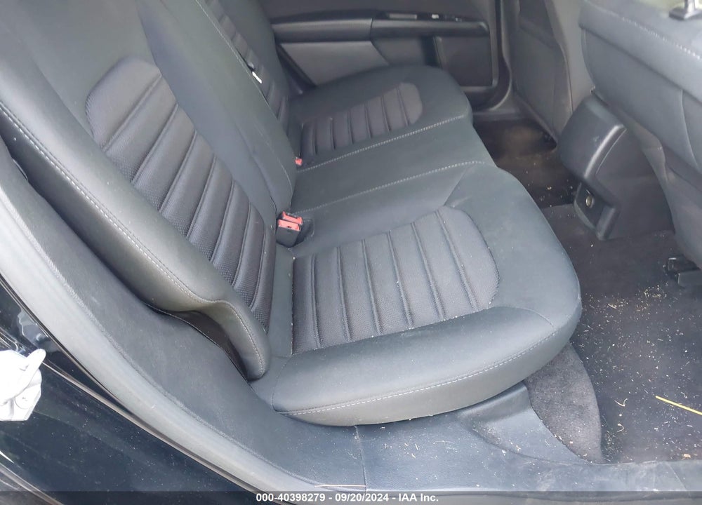 2017 FORD FUSION S VIN: 3FA6P0G77HR369058