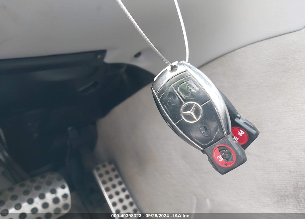 2004 MERCEDES-BENZ C 230 KOMPRESSOR SPORT/SPORT VIN: WDBRF40J04A617452