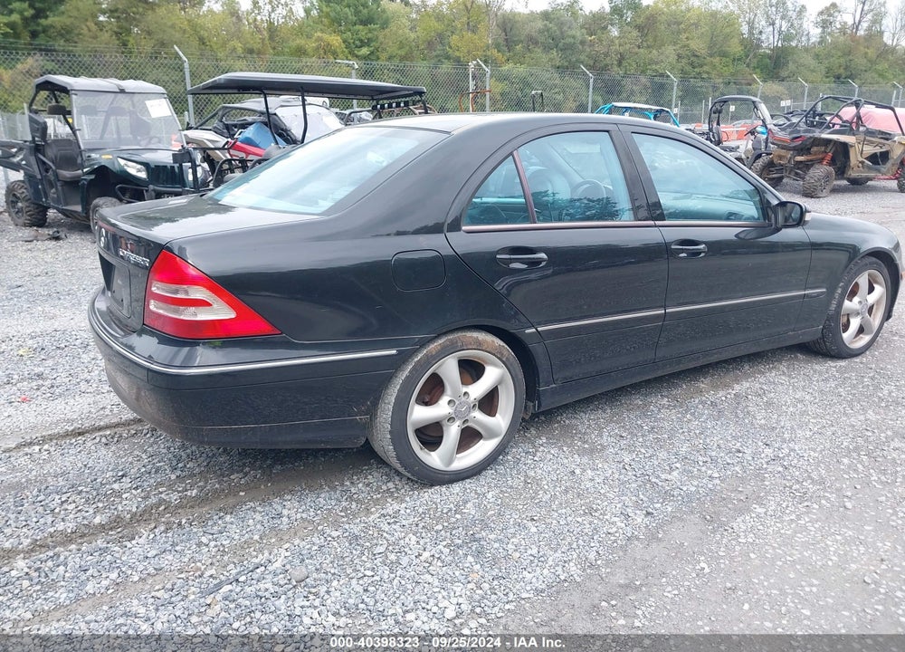 2004 MERCEDES-BENZ C 230 KOMPRESSOR SPORT/SPORT VIN: WDBRF40J04A617452