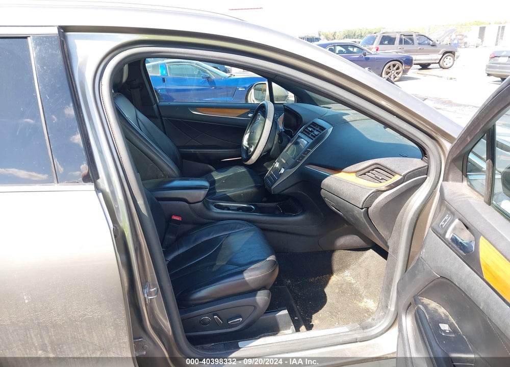 2016 LINCOLN MKC RESERVE VIN: 5LMCJ3D95GUJ12700