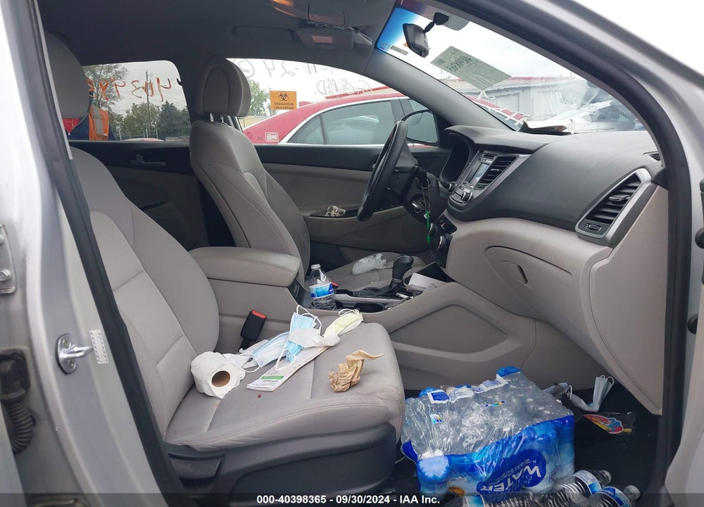 2017 HYUNDAI TUCSON SE VIN: KM8J3CA40HU418430