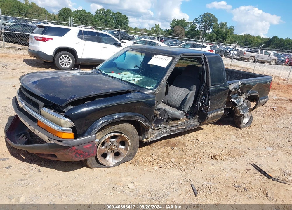 1999 CHEVROLET S-10 LS VIN: 1GCCS19X5X8120076