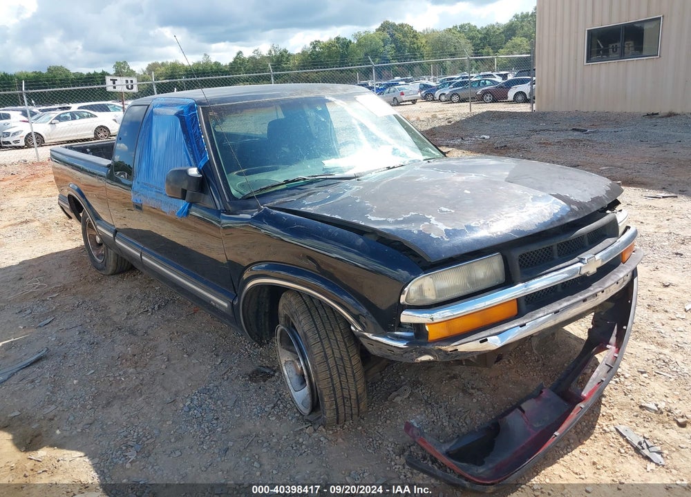 1999 CHEVROLET S-10 LS VIN: 1GCCS19X5X8120076