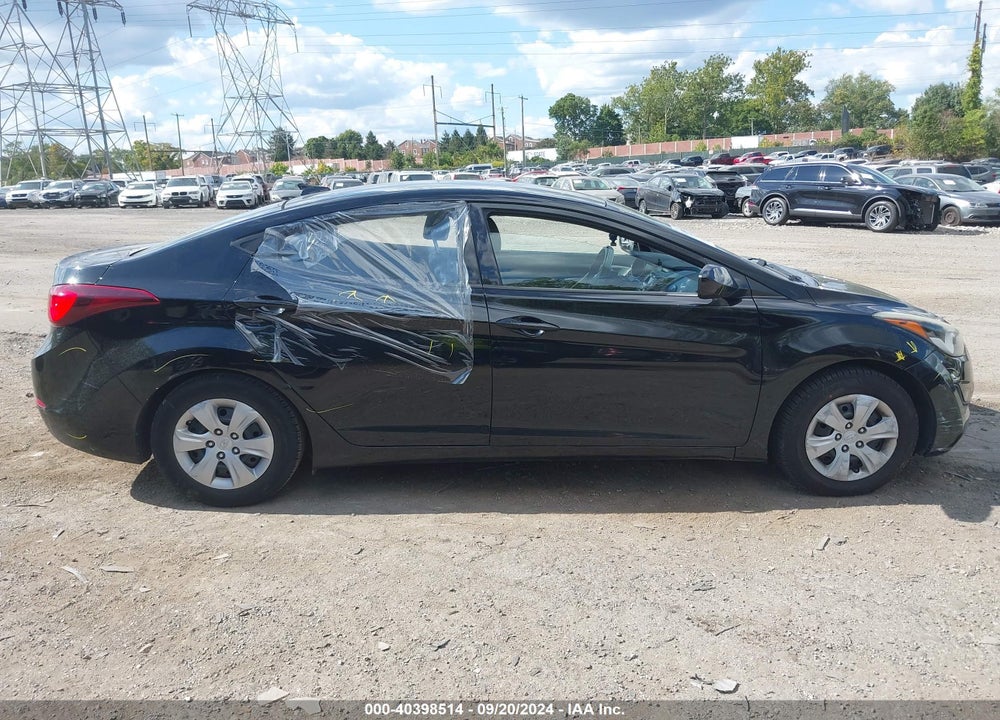 2016 HYUNDAI ELANTRA SE VIN: 5NPDH4AE3GH750016