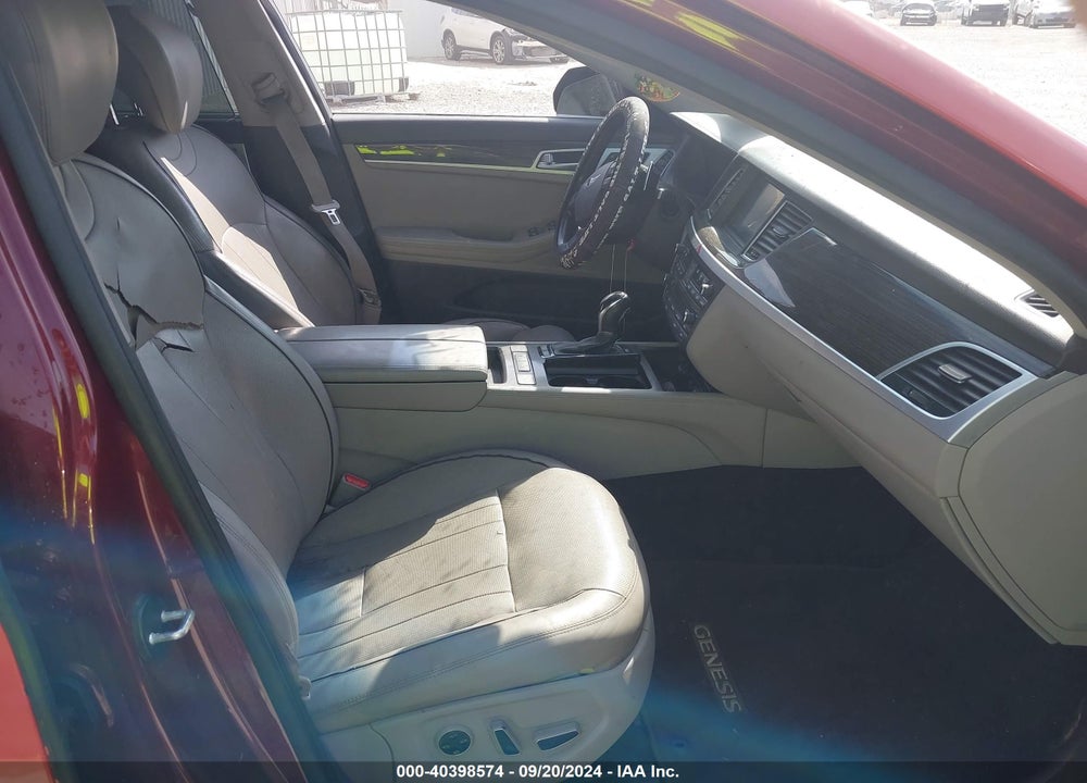 2015 HYUNDAI GENESIS 3.8 VIN: KMHGN4JE8FU062194