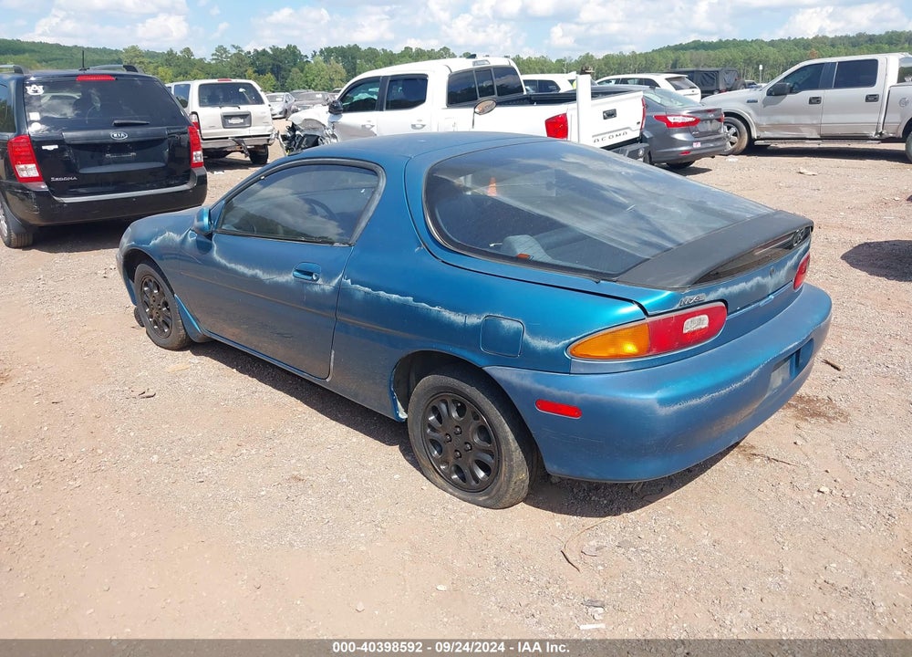 1992 MAZDA MX-3 VIN: JM1EC4317N0104582