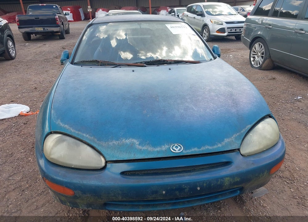1992 MAZDA MX-3 VIN: JM1EC4317N0104582