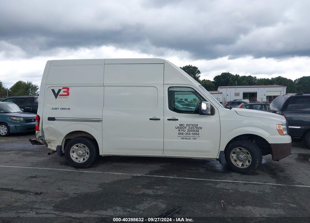 2017 NISSAN NV CARGO NV2500 HD SV V8 VIN: 1N6AF0LYXHN807318