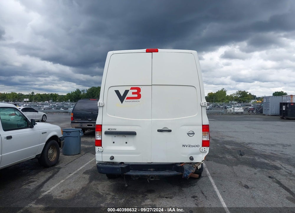 2017 NISSAN NV CARGO NV2500 HD SV V8 VIN: 1N6AF0LYXHN807318