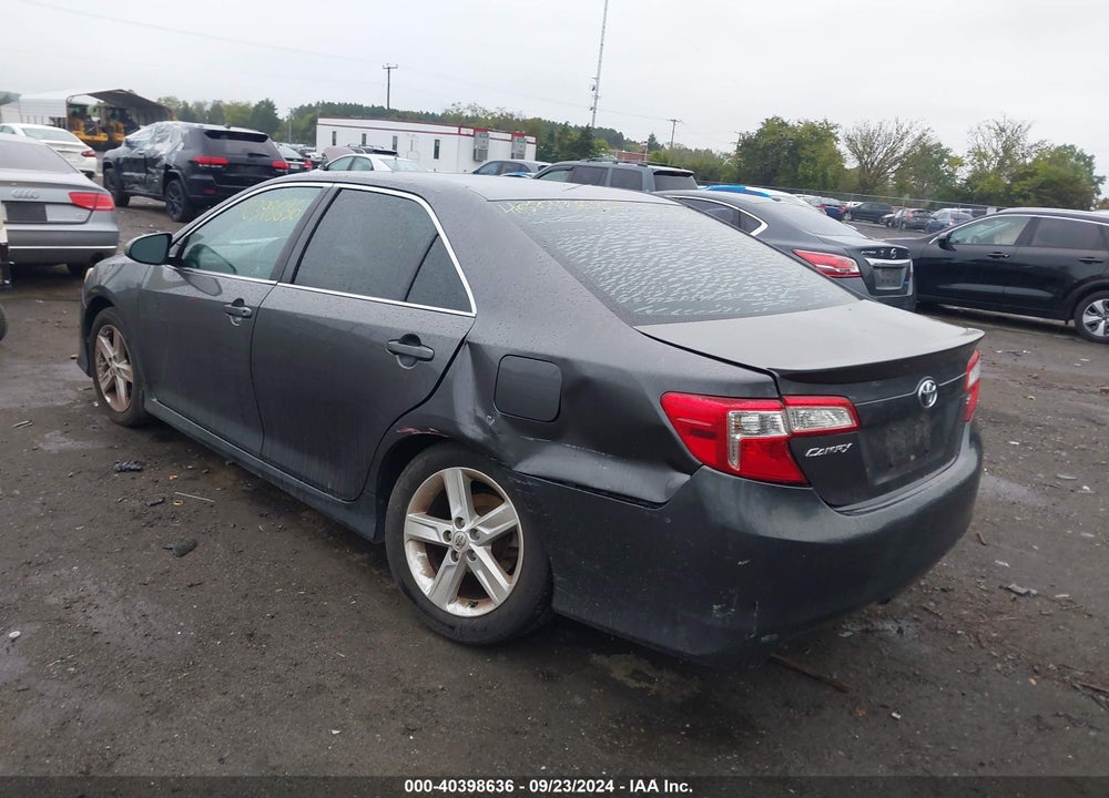 2013 TOYOTA CAMRY SE VIN: 4T1BF1FK4DU219849