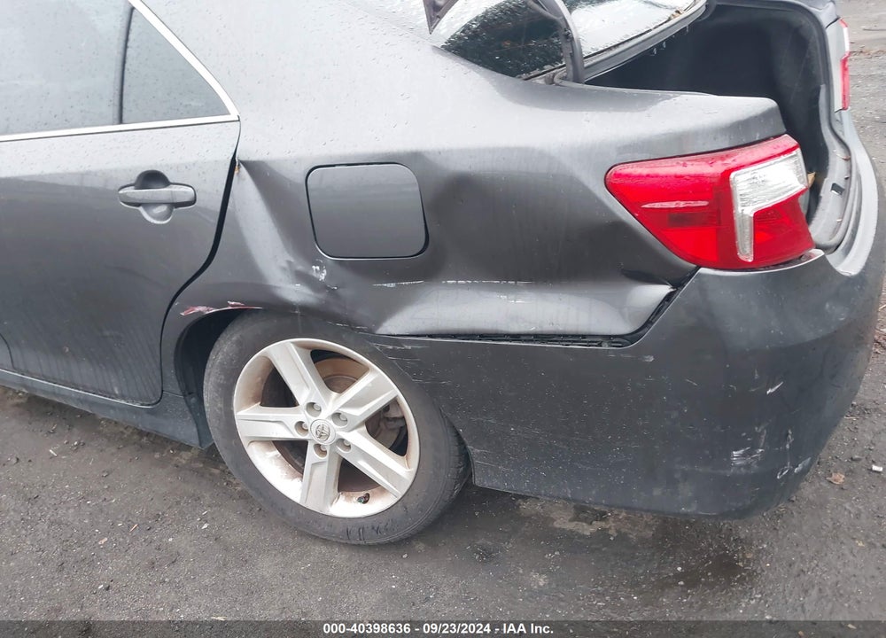 2013 TOYOTA CAMRY SE VIN: 4T1BF1FK4DU219849