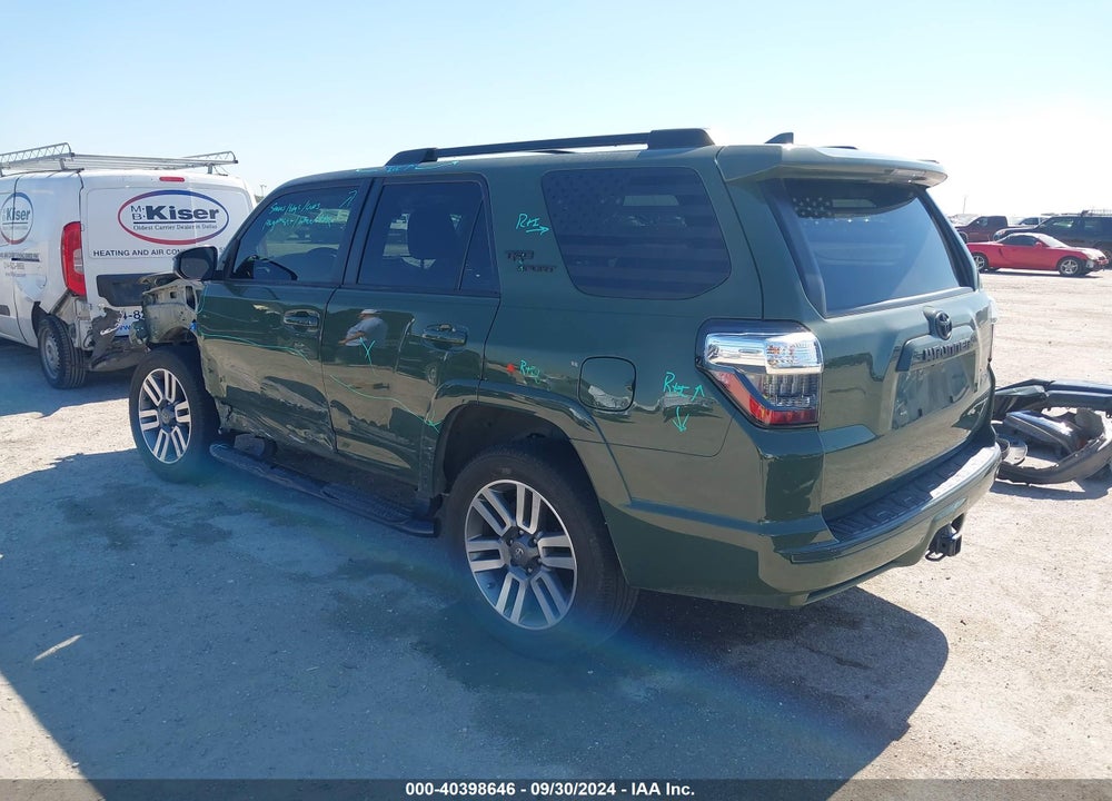 2022 TOYOTA 4RUNNER TRD SPORT VIN: JTEAU5JR7N5268083
