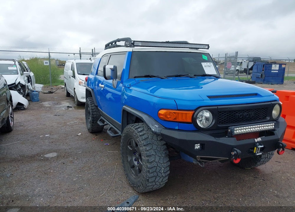 2007 TOYOTA FJ CRUISER VIN: JTEZU11F670007108