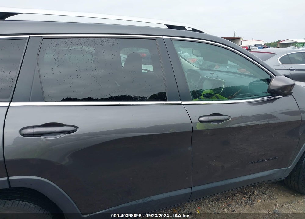 2016 JEEP CHEROKEE LATITUDE VIN: 1C4PJMCS2GW242750