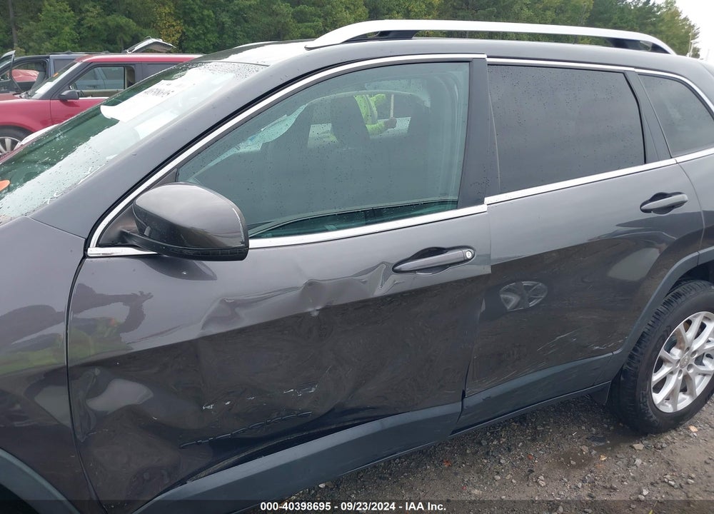 2016 JEEP CHEROKEE LATITUDE VIN: 1C4PJMCS2GW242750