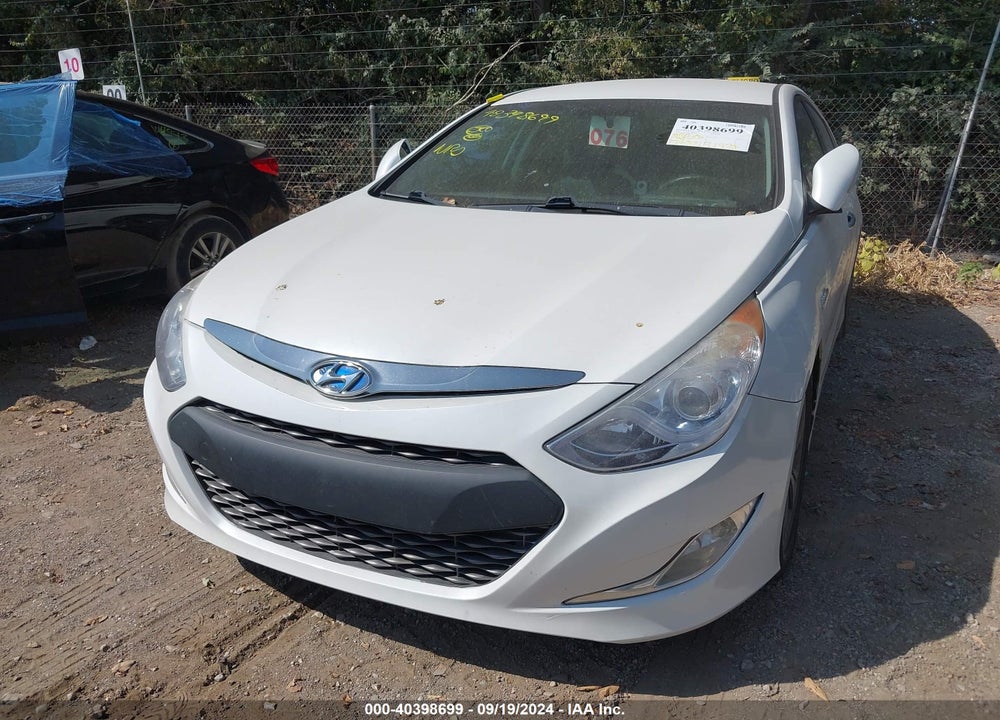 2014 HYUNDAI SONATA HYBRID LIMITED VIN: KMHEC4A49EA112623