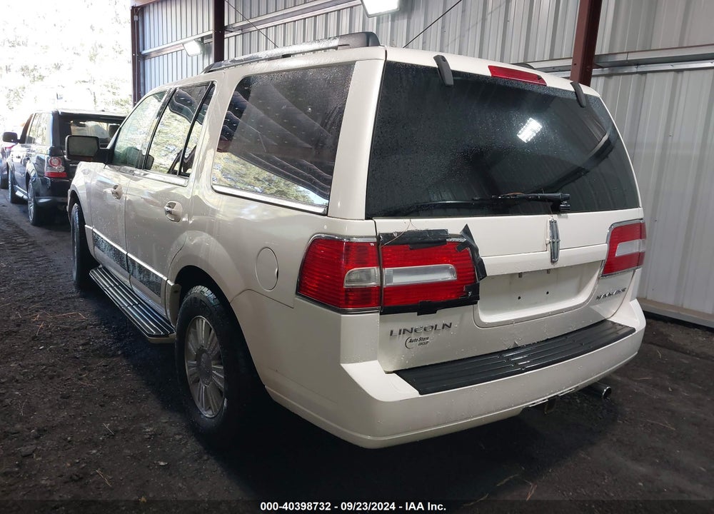 2008 LINCOLN NAVIGATOR VIN: 5LMFU27558LJ06040