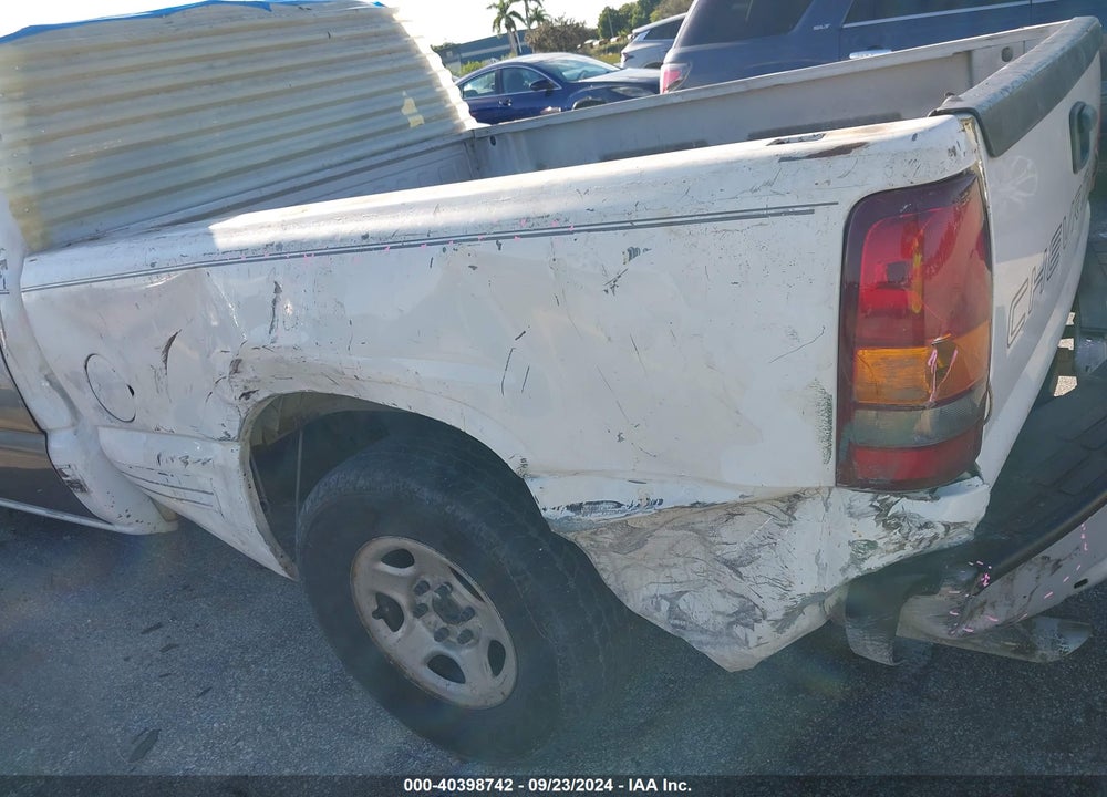 2001 CHEVROLET SILVERADO 1500 VIN: 2GCEC19W211106661