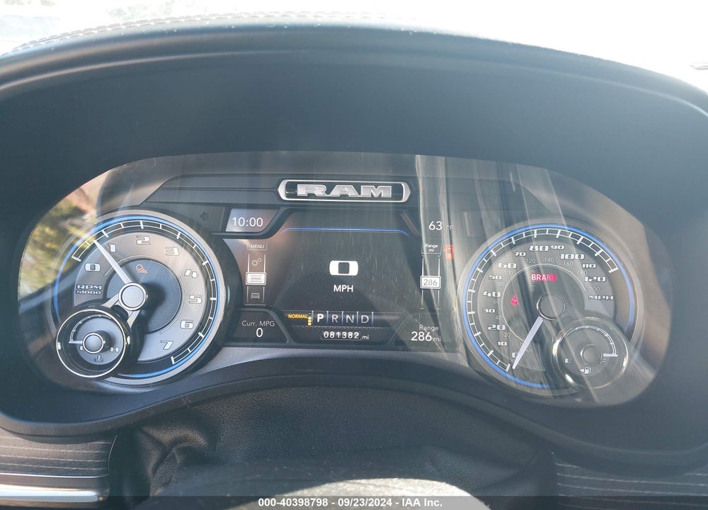 2019 RAM 1500 LIMITED 4X4 5'7 BOX VIN: 1C6SRFHTXKN809311