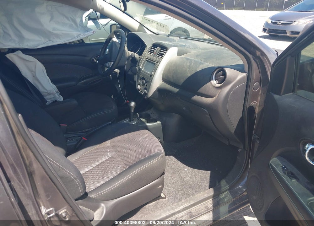 2015 NISSAN VERSA 1.6 SL VIN: 3N1CN7AP5FL820480