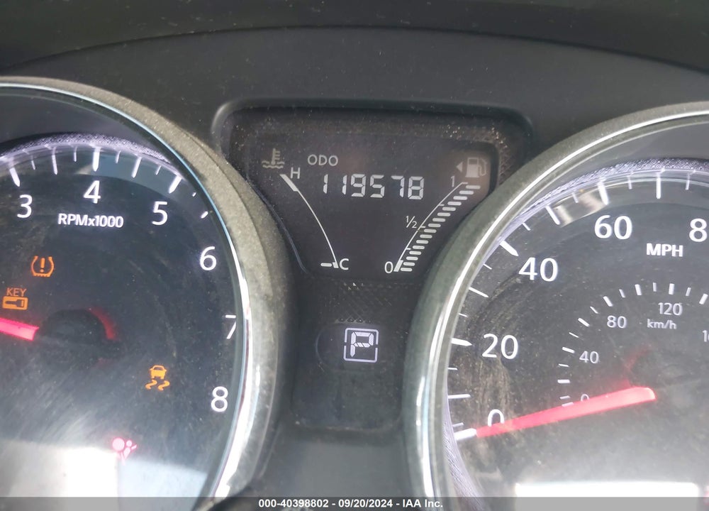 2015 NISSAN VERSA 1.6 SL VIN: 3N1CN7AP5FL820480