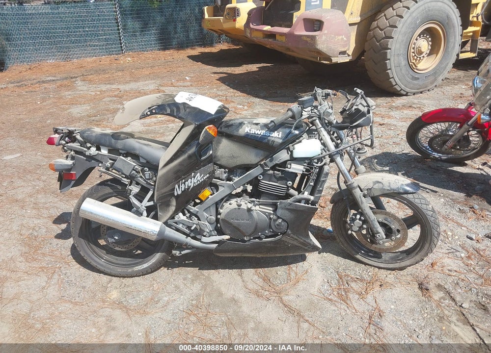2009 KAWASAKI EX500 D VIN: JKAEXVD139A115162