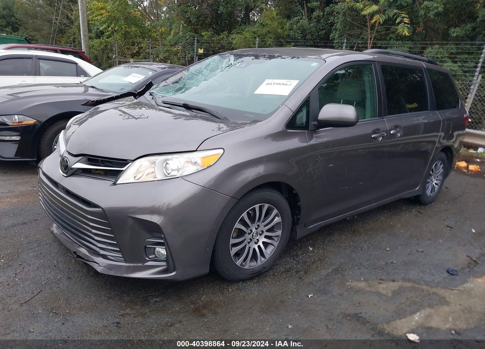2019 TOYOTA SIENNA XLE 8 PASSENGER VIN: 5TDYZ3DCXKS993053