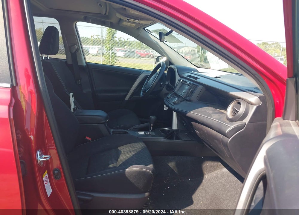 2016 TOYOTA RAV4 XLE VIN: 2T3RFREV9GW444921