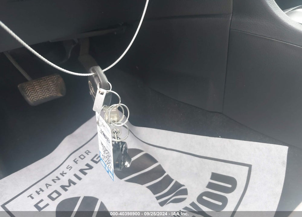 2015 TOYOTA COROLLA LE VIN: 2T1BURHEXFC244237