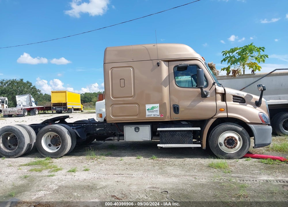 2013 FREIGHTLINER CASCADIA 113 VIN: 1FUJGHDV4DSFB1801