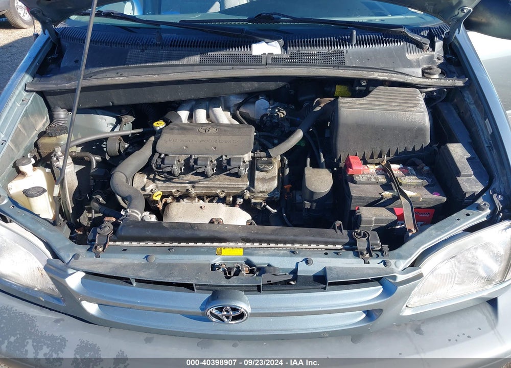 2000 TOYOTA SIENNA LE VIN: 4T3ZF13C4YU199563
