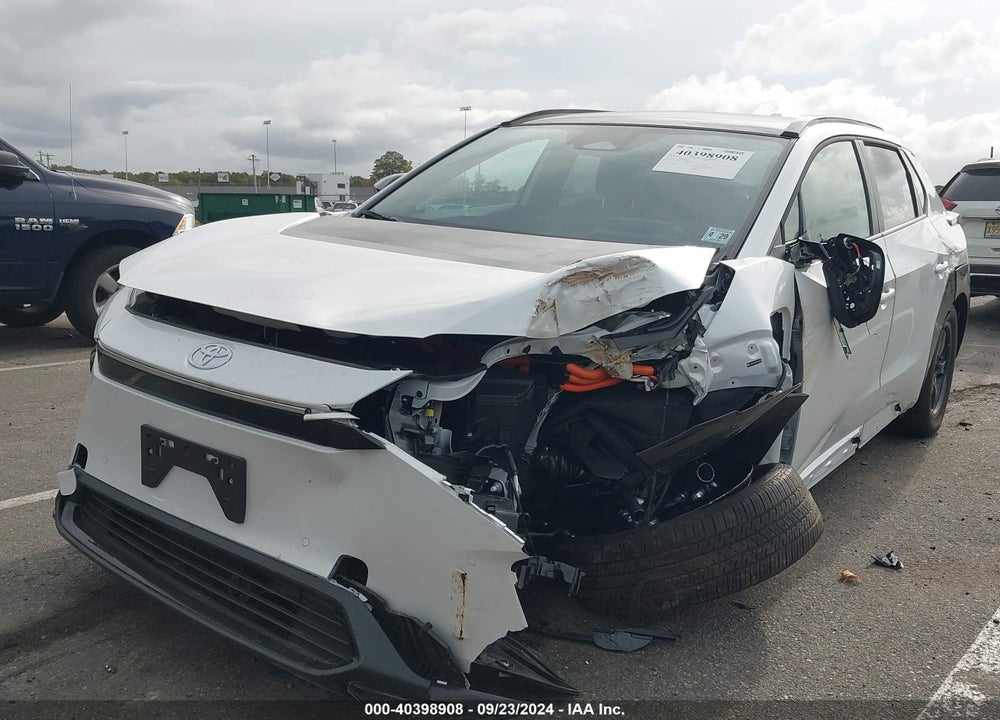 2024 TOYOTA BZ4X XLE VIN: JTMAAAAA3RA034598