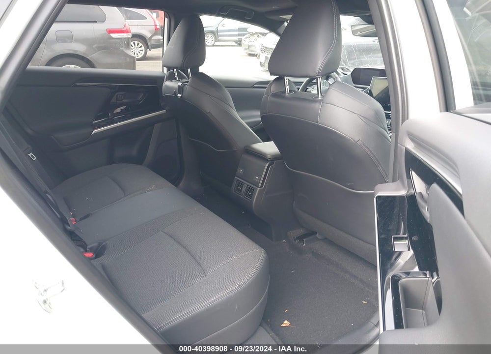 2024 TOYOTA BZ4X XLE VIN: JTMAAAAA3RA034598